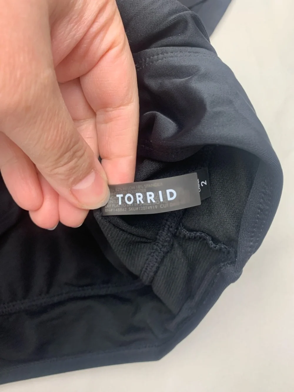 Torrid size 2 swim top bathing suit Tie-Front Black Crop Top women's beach 2x